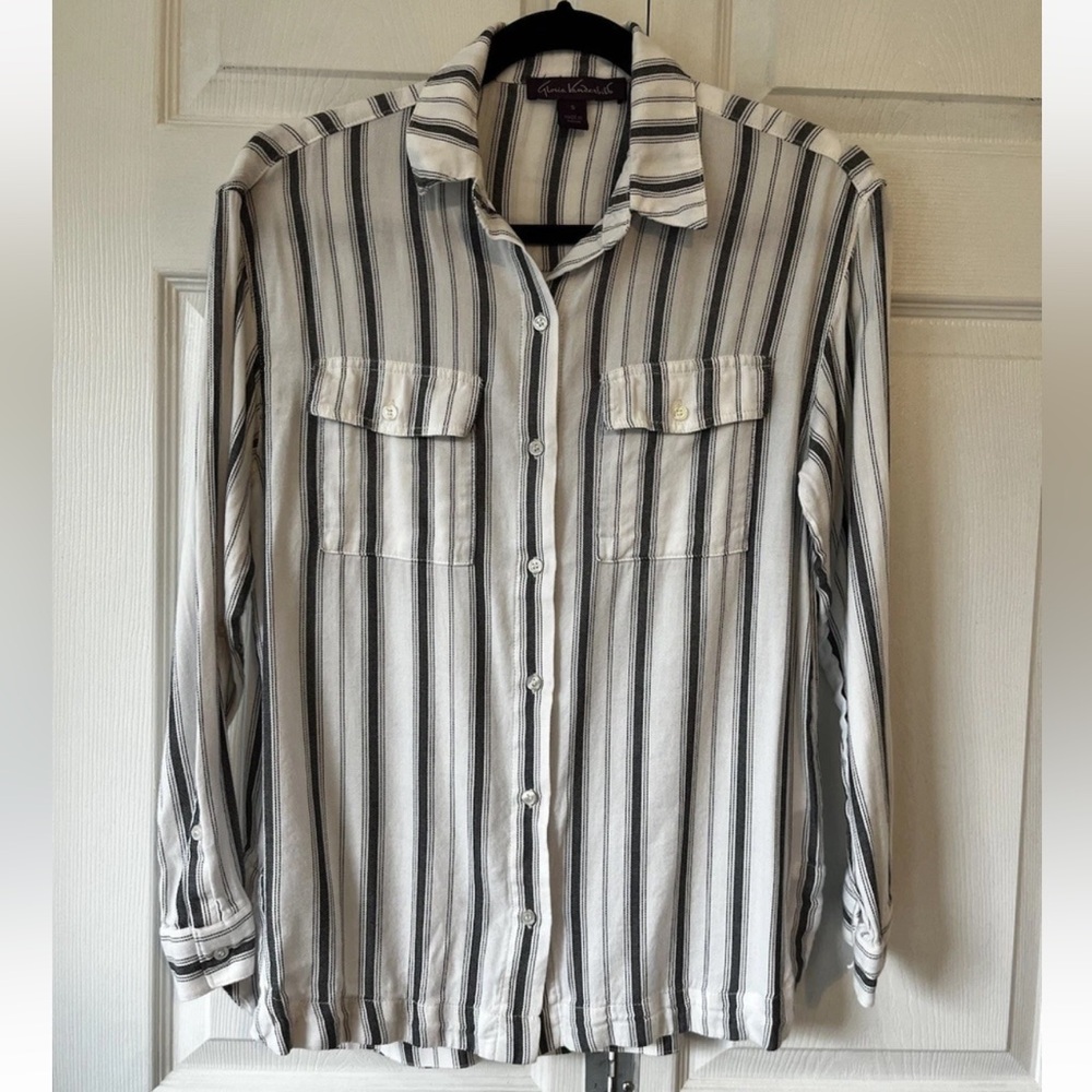 gloria vanderbilt button Up shirt Tunic Blouse Size S